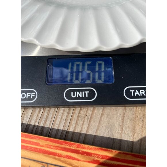 Vintage Sheffield Bone White Porcelain Dinner Plate Scalloped Rim Usa Made - Picture 9 of 9